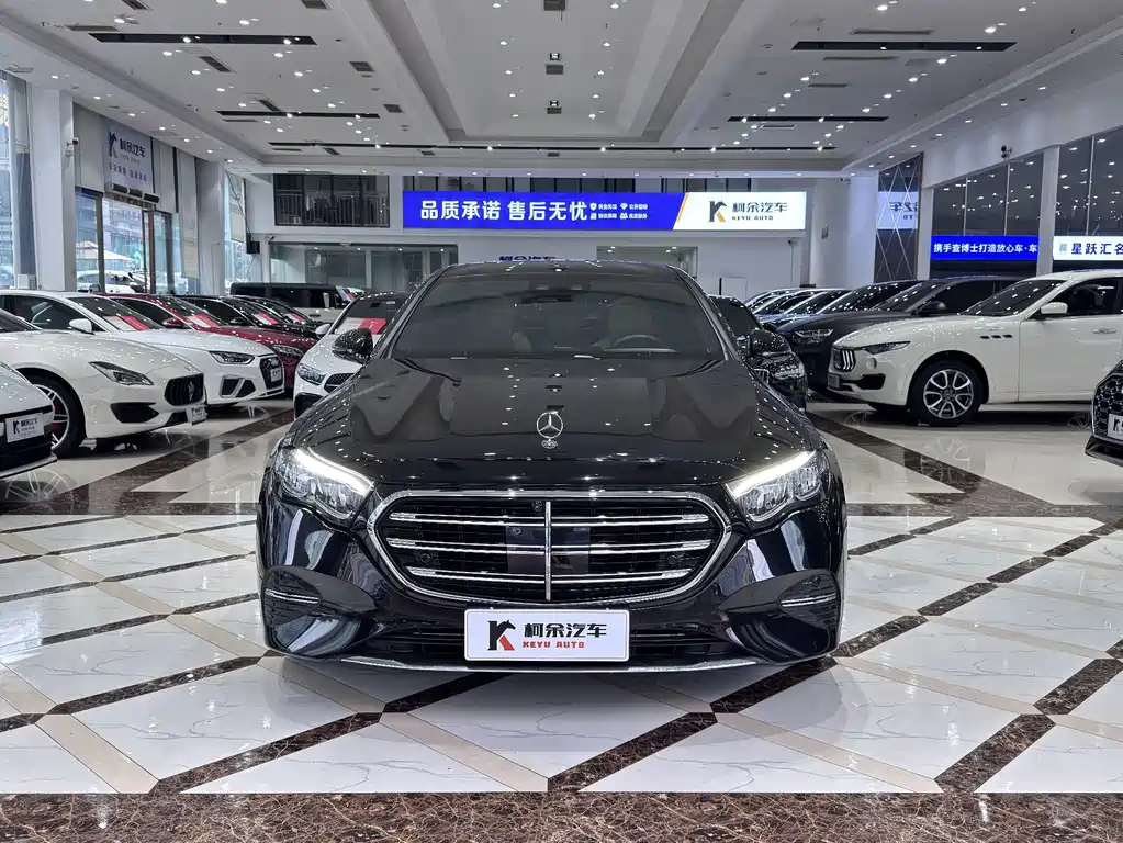 Mercedes-Benz E-Class — миниатюра 3