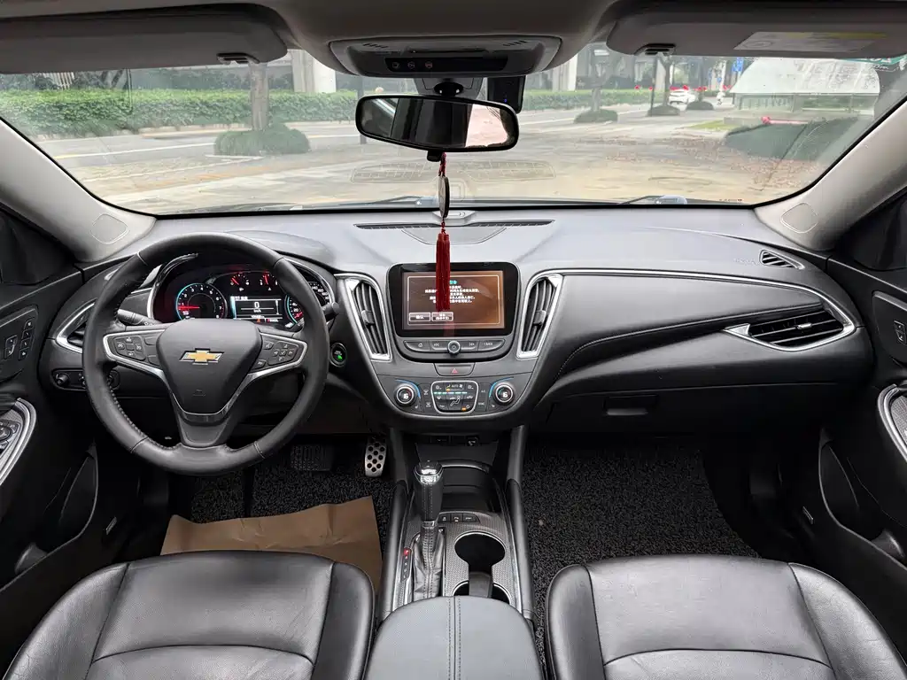 Chevrolet Malibu XL — миниатюра 12