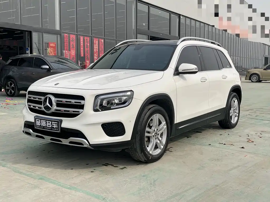 MERCEDES-BENZ GLB