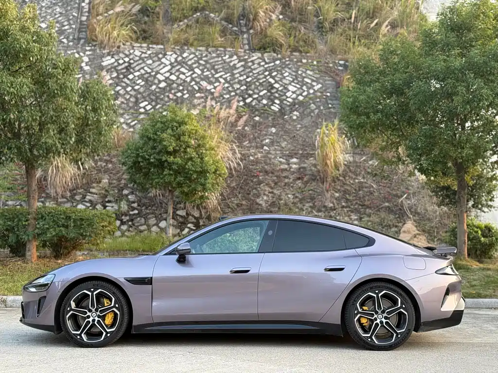 XIAOMI CAR XIAOMI SU7