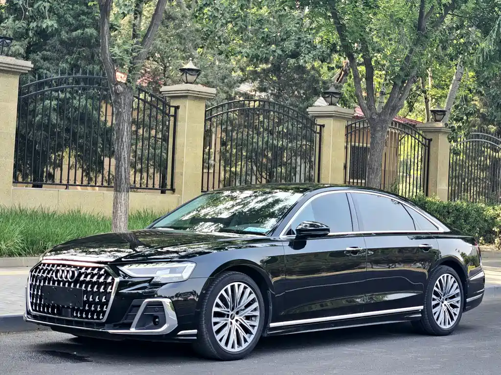 Audi A8 2023