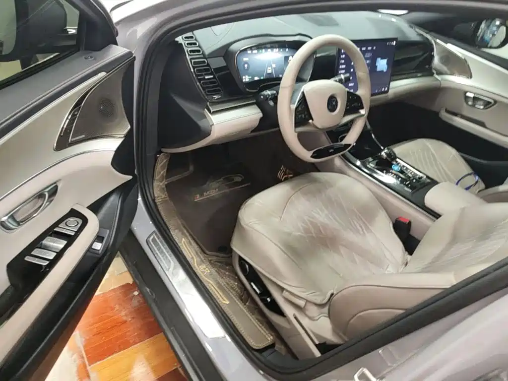 BYD Han — миниатюра 16