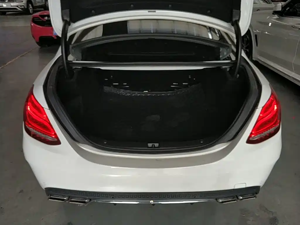 Mercedes-Benz C-Class — миниатюра 19