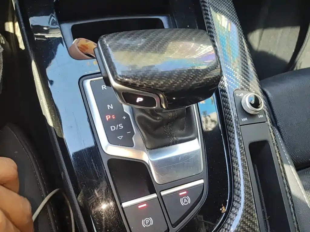 Audi A4L — миниатюра 10