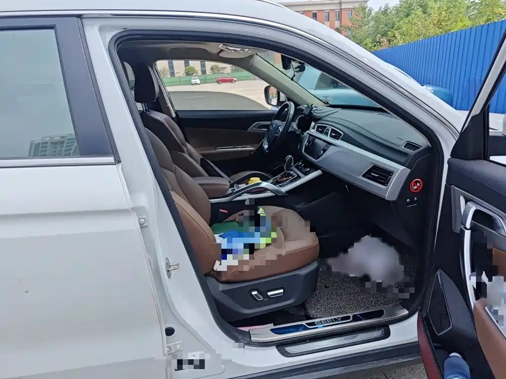 Geely Boyue — миниатюра 17