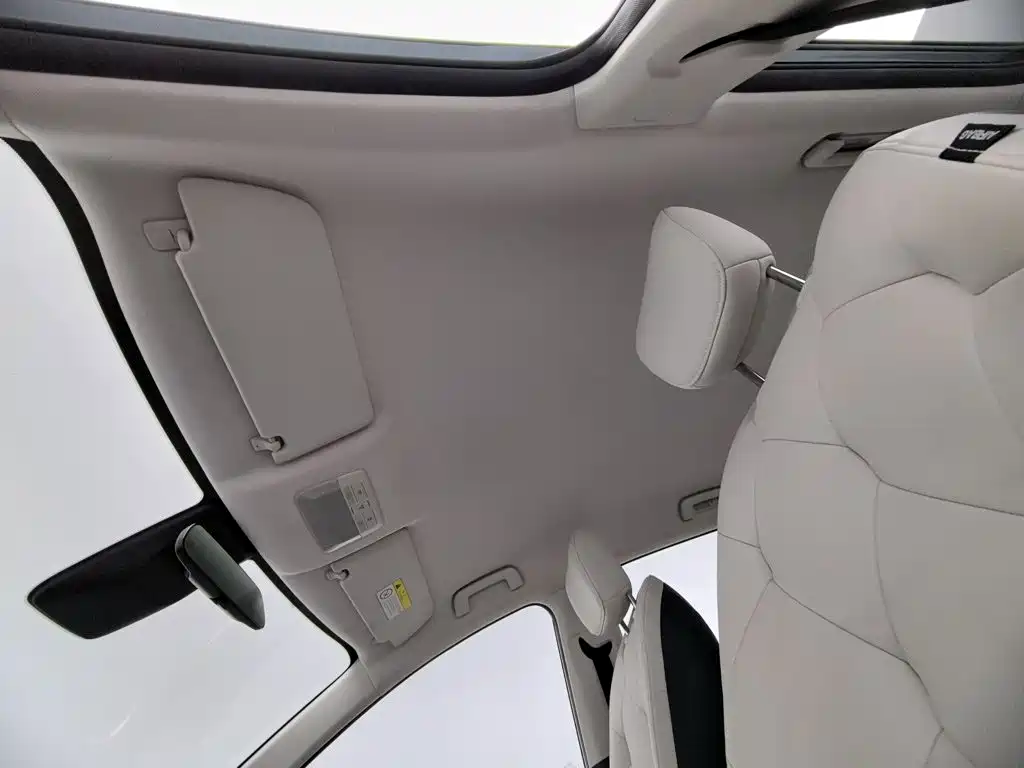 Baojun Yunduo — миниатюра 14