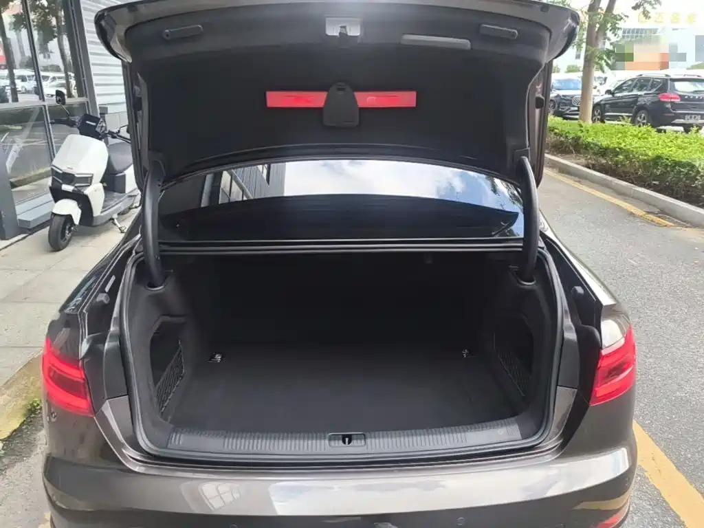 Audi A4L — миниатюра 19