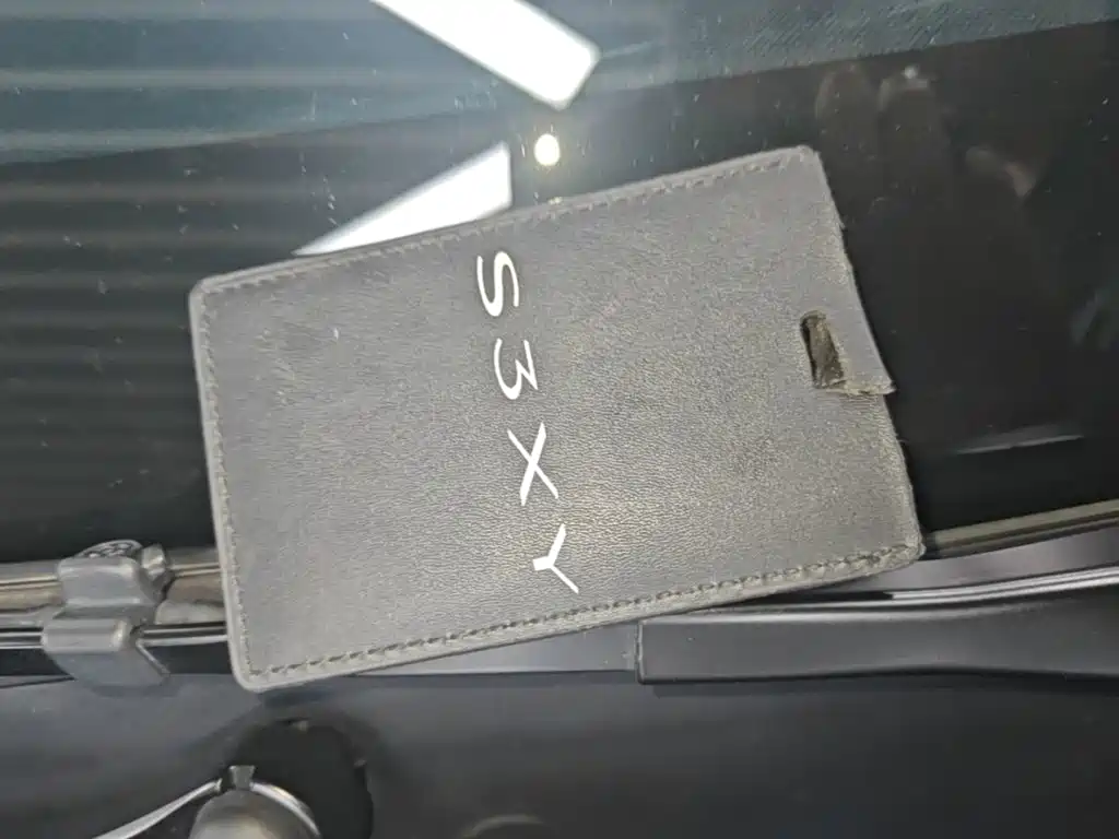 Tesla Model Y — миниатюра 9