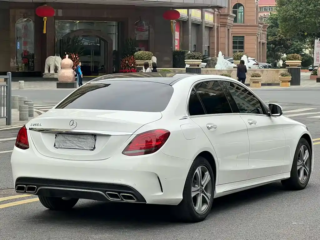 MERCEDES-BENZ C CLASS
