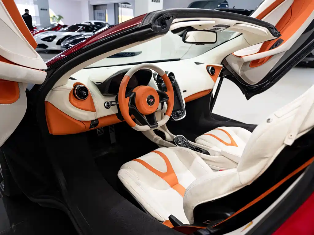 McLaren 570 570S 3.8T Spider, фото 4