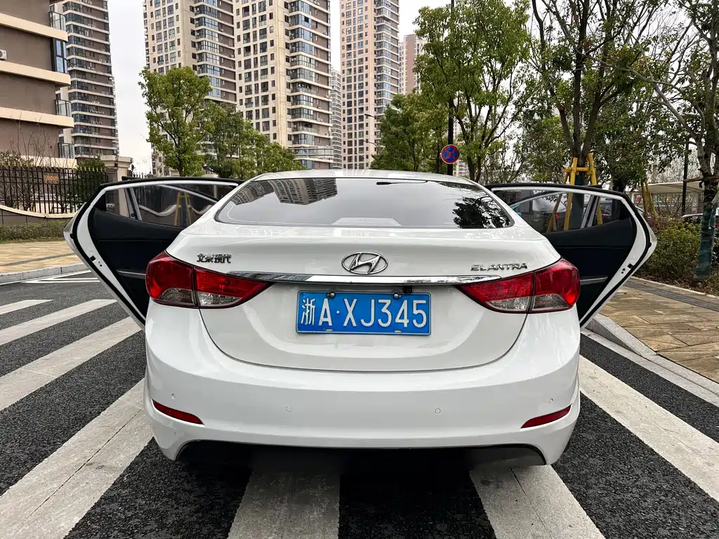 Hyundai Elantra Langdong 1.6L Auto Fashion Type, фото 15