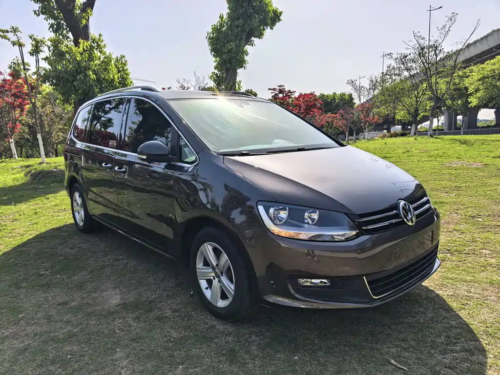 Volkswagen Xia 2013 1.8TSI Comfort