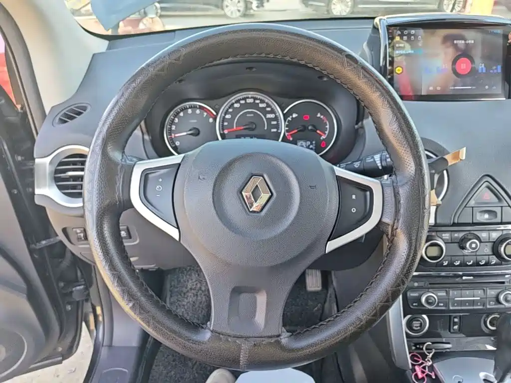 Renault Koleos (Import) — миниатюра 11