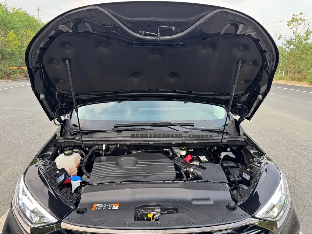 Ford Edge — миниатюра 10