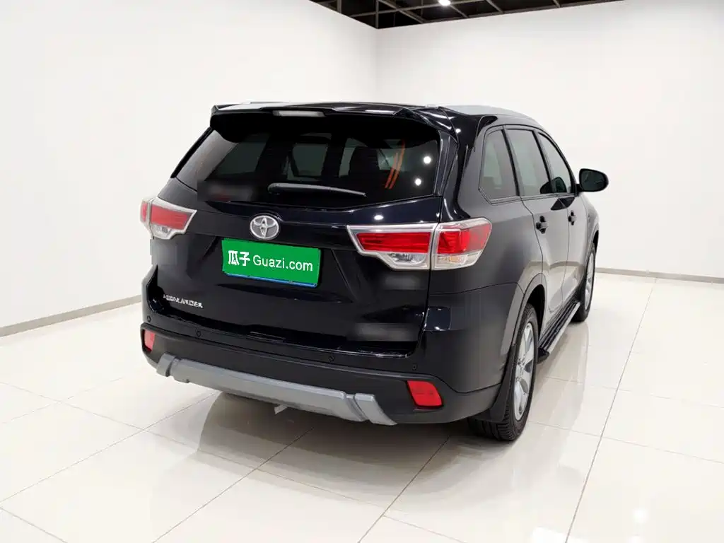 Toyota Highlander — миниатюра 6