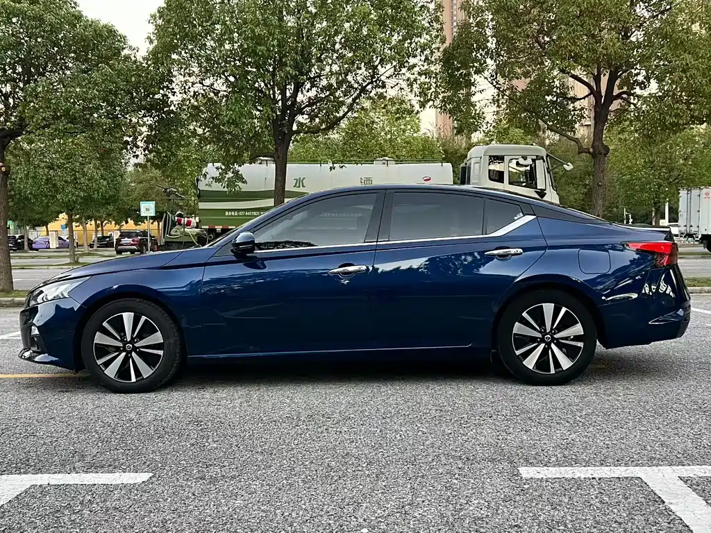Nissan Teana — миниатюра 3