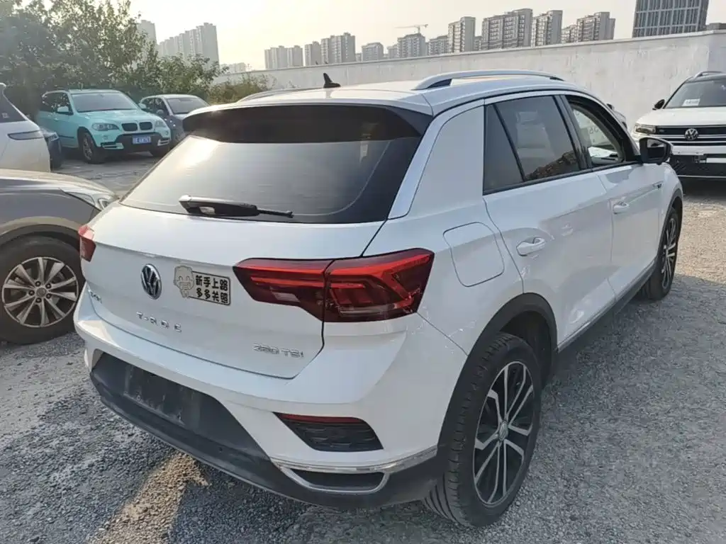 Volkswagen T-Roc — миниатюра 7