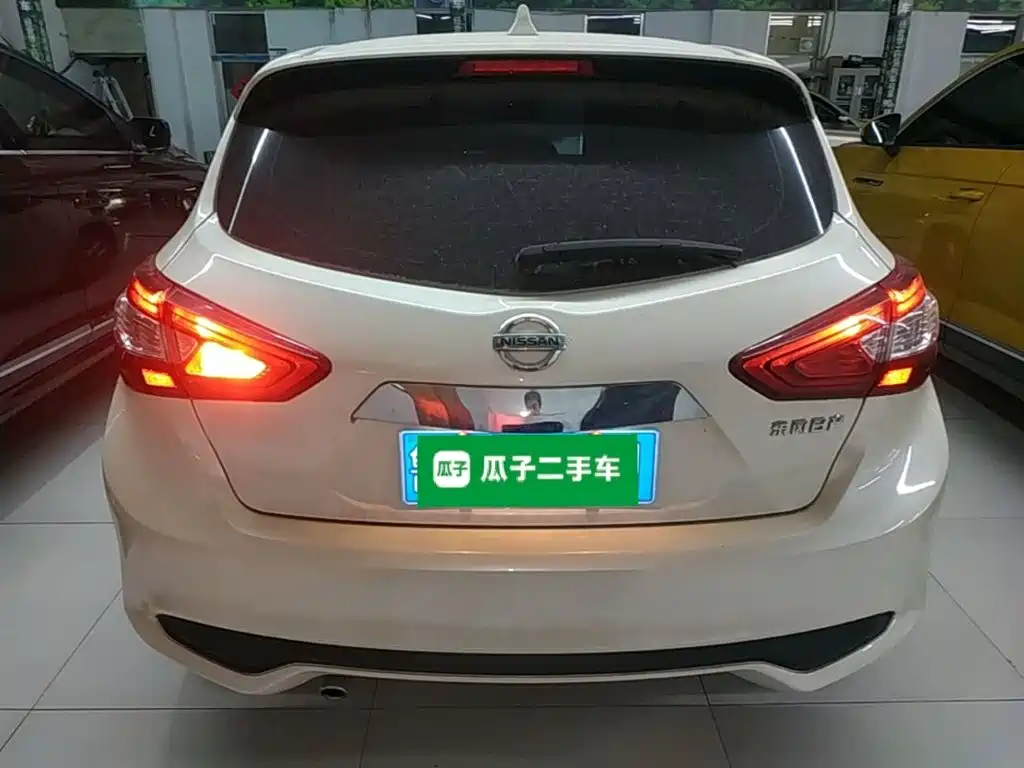 Nissan Tiida — миниатюра 6