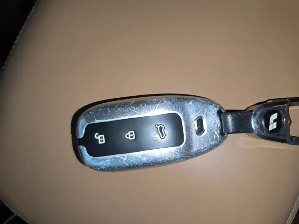 Li Auto ONE 2021 6 мест