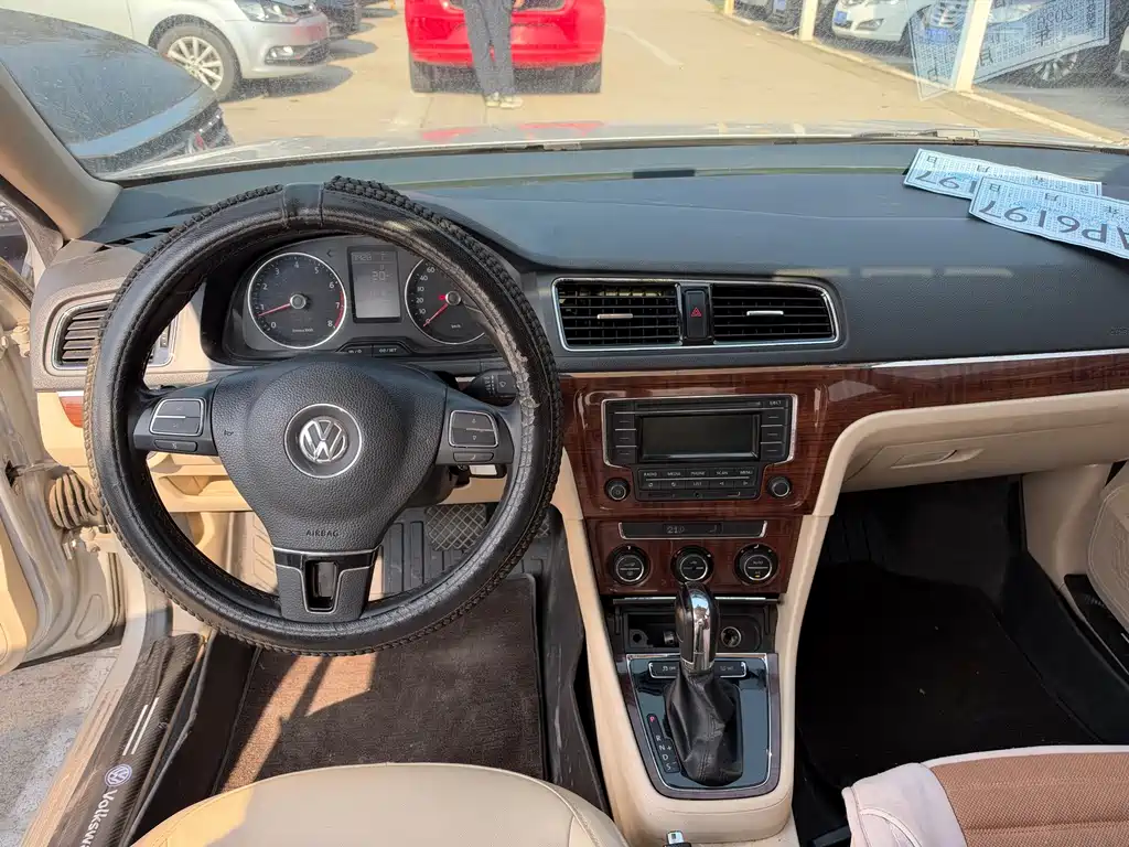 Volkswagen Lavida — миниатюра 5