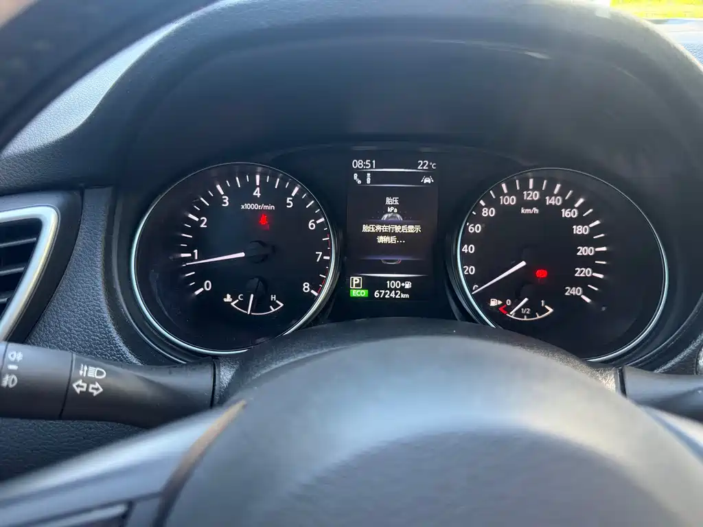 Nissan Qashqai — миниатюра 11