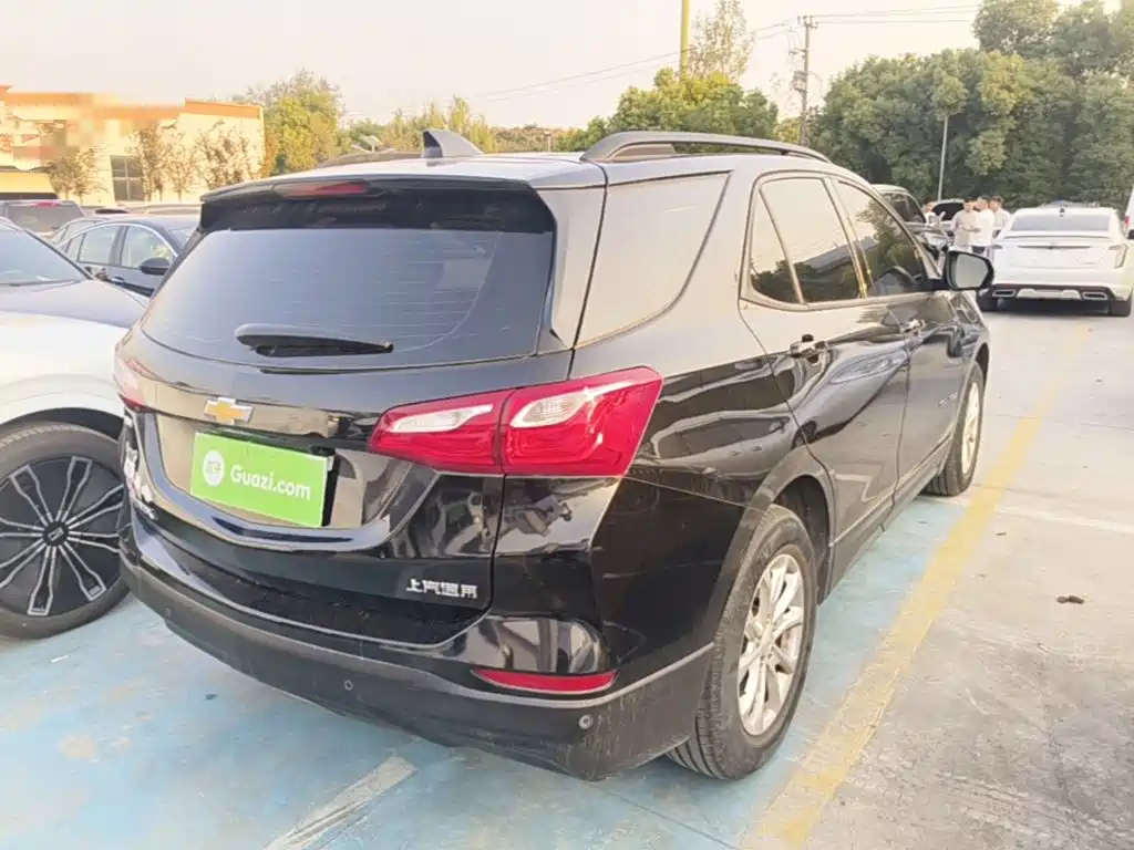 Chevrolet Equinox — миниатюра 7