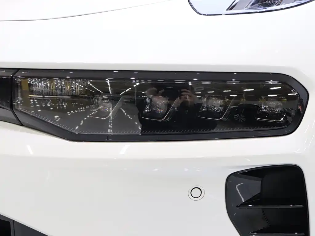 ZEEKR EXTREME KRYPTON 001