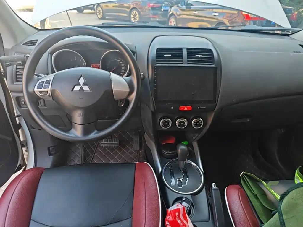 Mitsubishi ASX — миниатюра 10