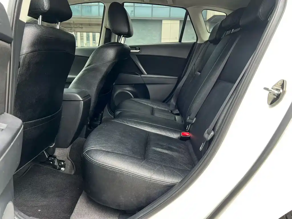 Mazda 3 Xingcheng — миниатюра 7