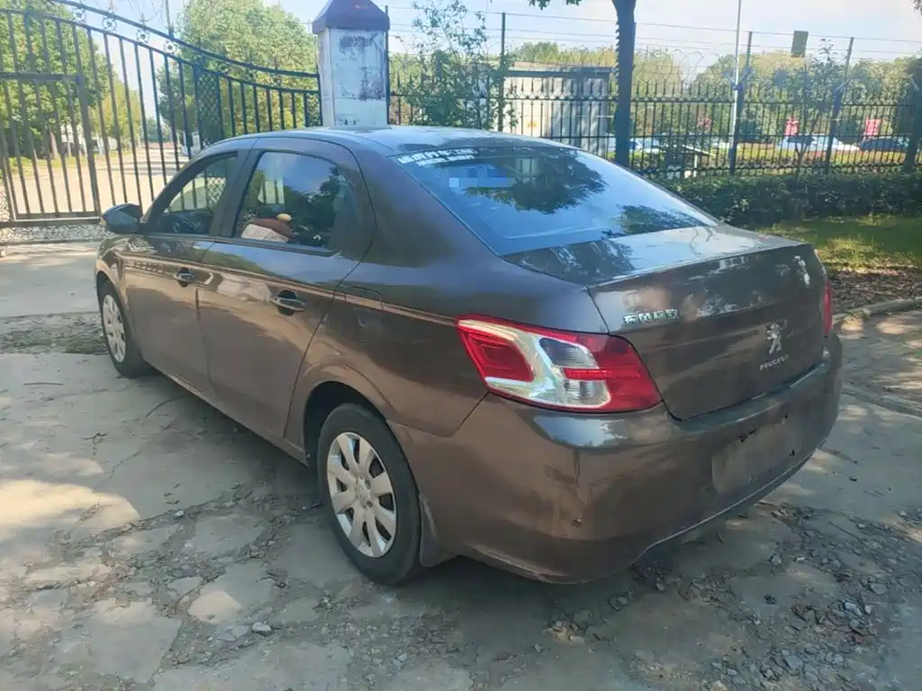 Peugeot 301 — миниатюра 5