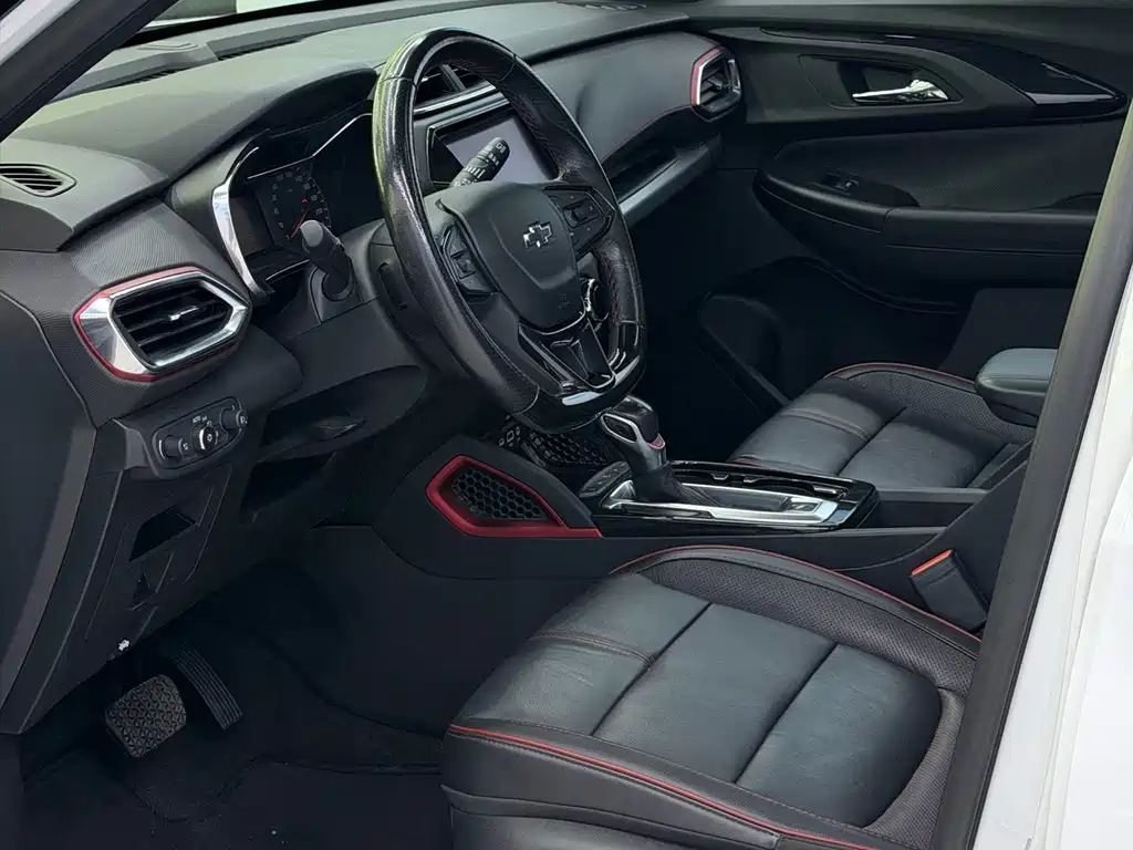 Chevrolet Tracker — миниатюра 7
