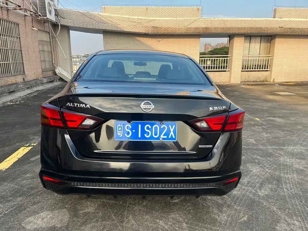 Nissan Teana — миниатюра 5