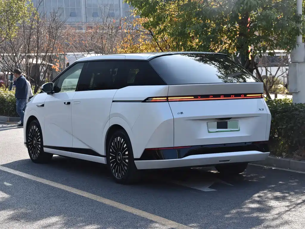 XIAOPENG X9