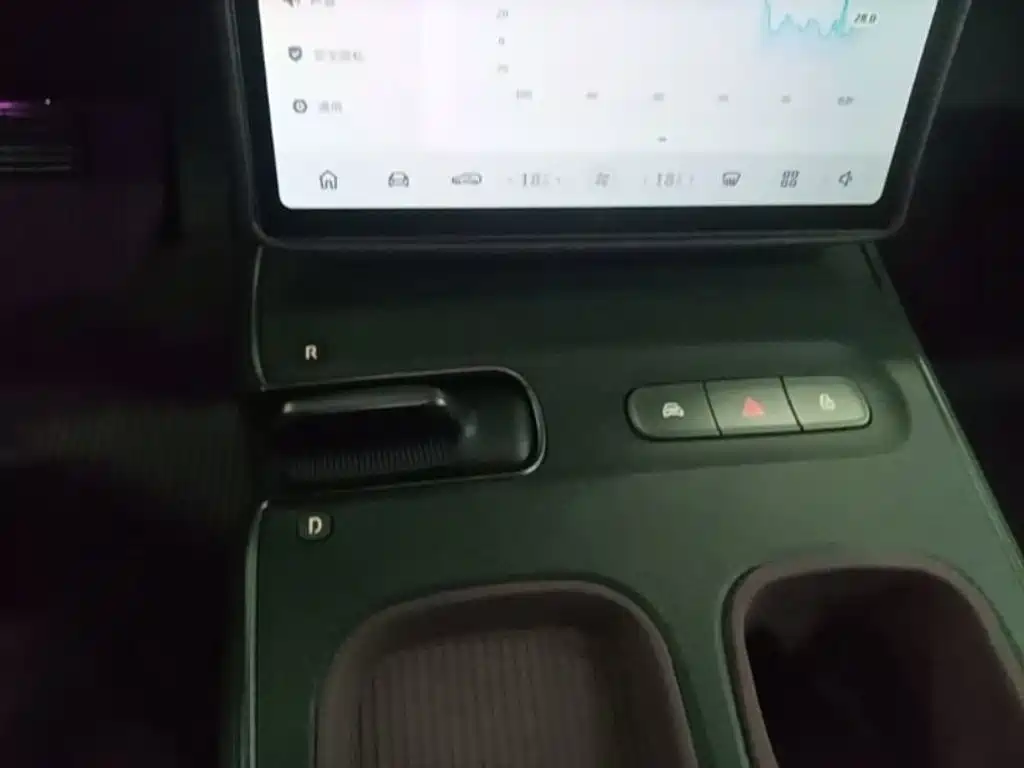 NIO ET5T — миниатюра 14