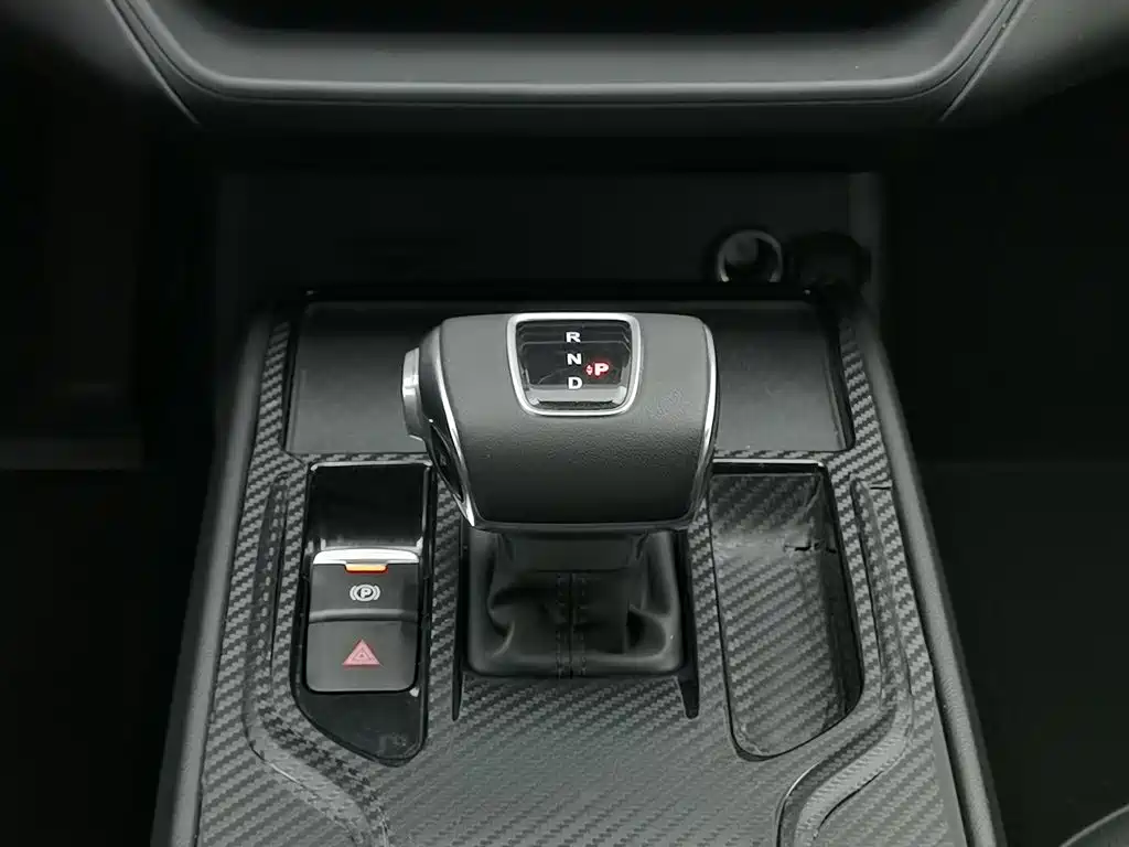 Hongqi Hongqi E-QM5 — миниатюра 13