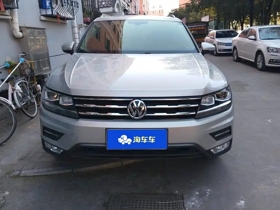 Volkswagen Tiguan L — миниатюра 2