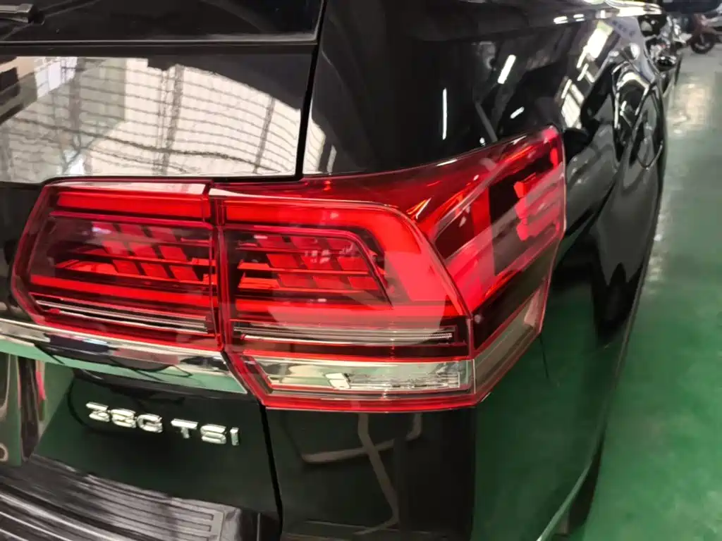 Volkswagen Teramont — миниатюра 8