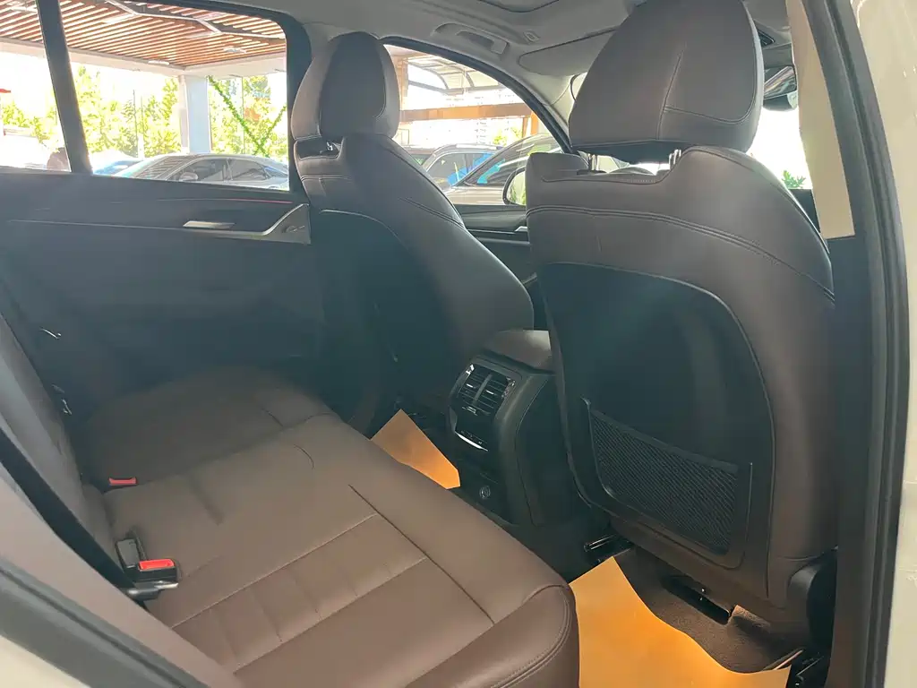 BMW X3 — миниатюра 9