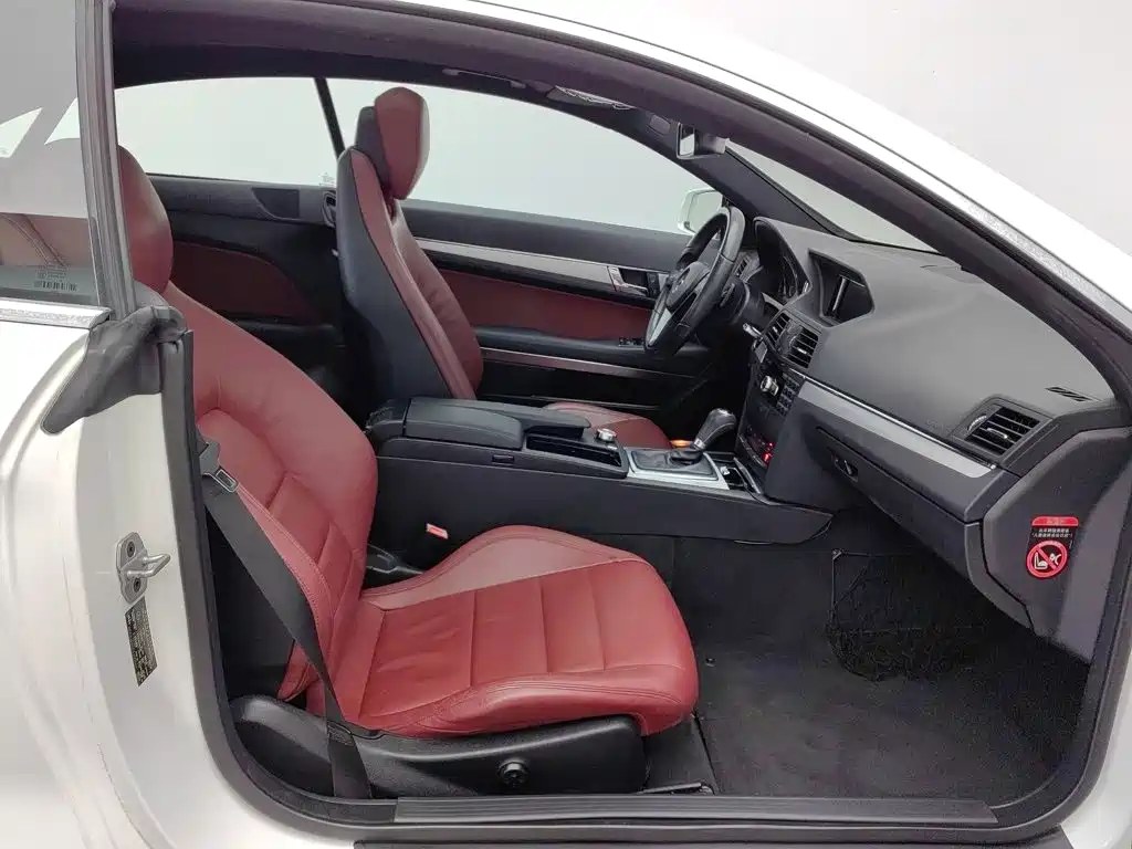 Mercedes-Benz E-Class (Import) — миниатюра 23