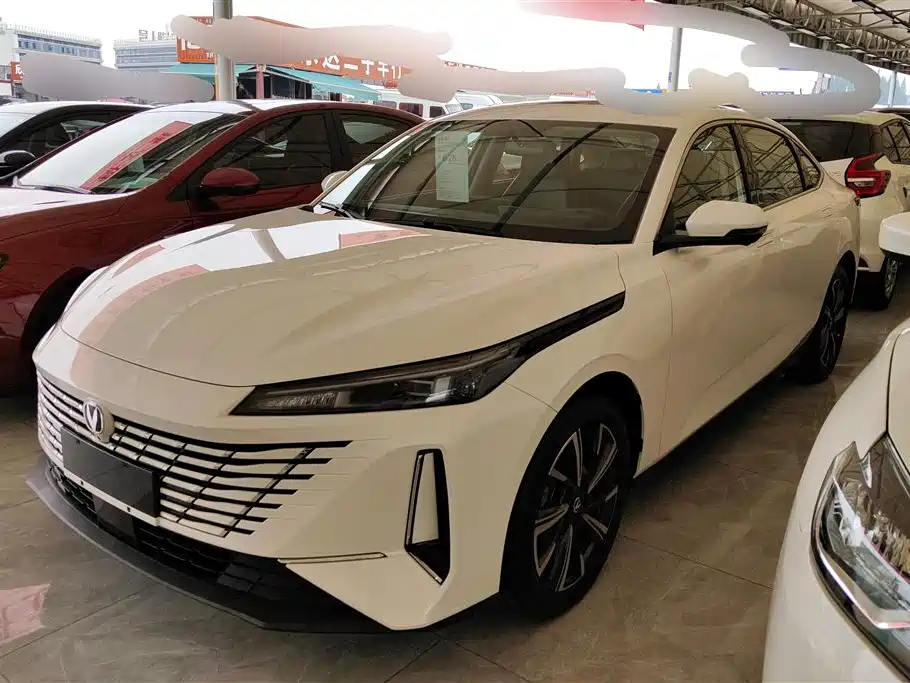 Купить Changan Eado