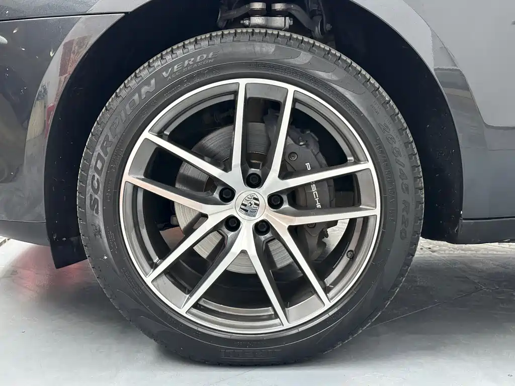 Porsche Macan — миниатюра 22