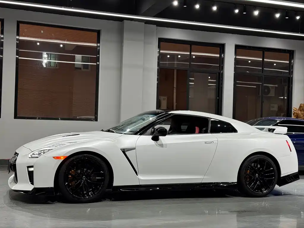 Nissan GT-R 2013 3.8T Premium Edition