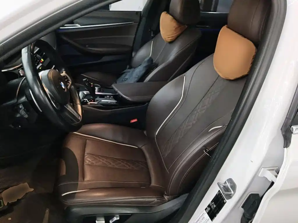 BMW 5 Series — миниатюра 15