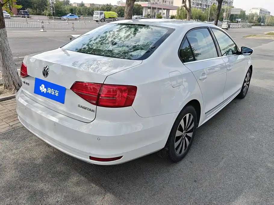 Volkswagen Sagitar — миниатюра 3