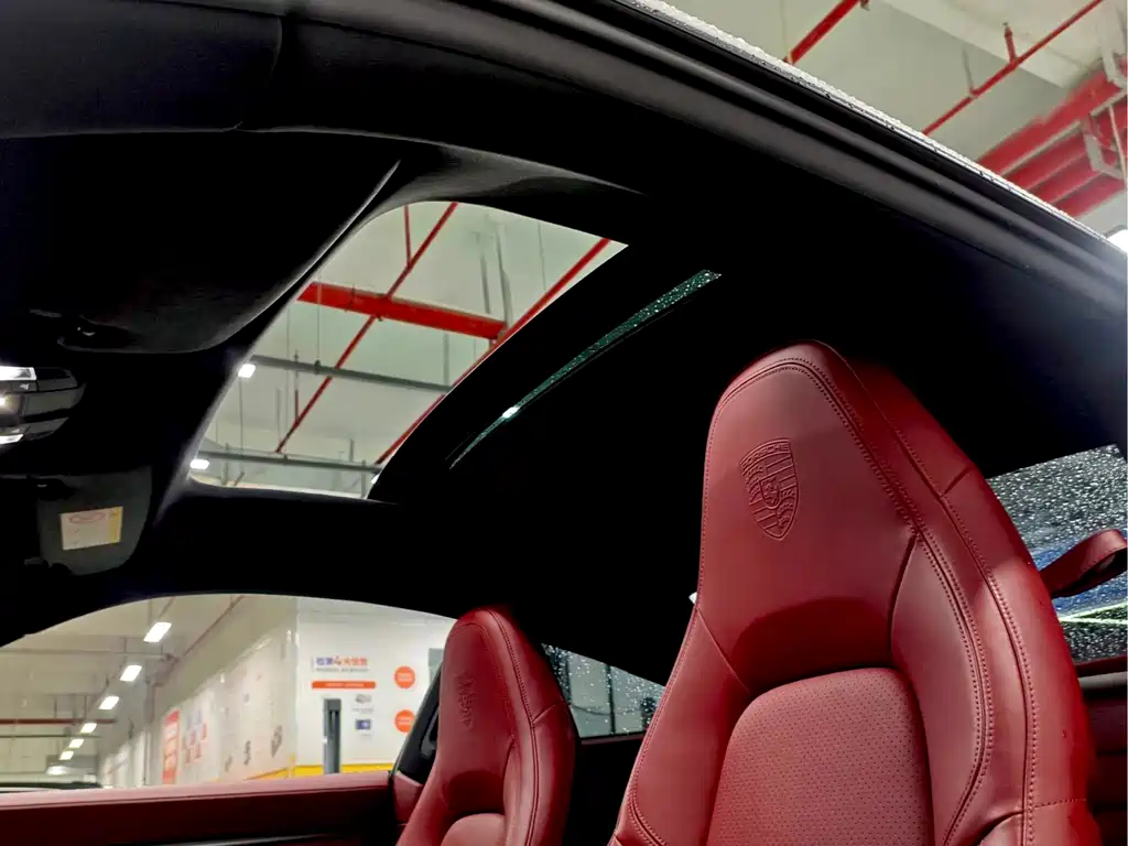 Porsche 911 2023 Carrera 3.0T