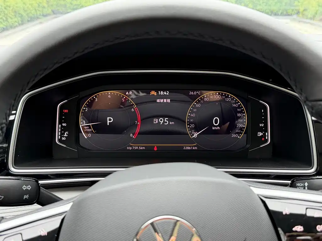 Volkswagen Tiguan L — миниатюра 10