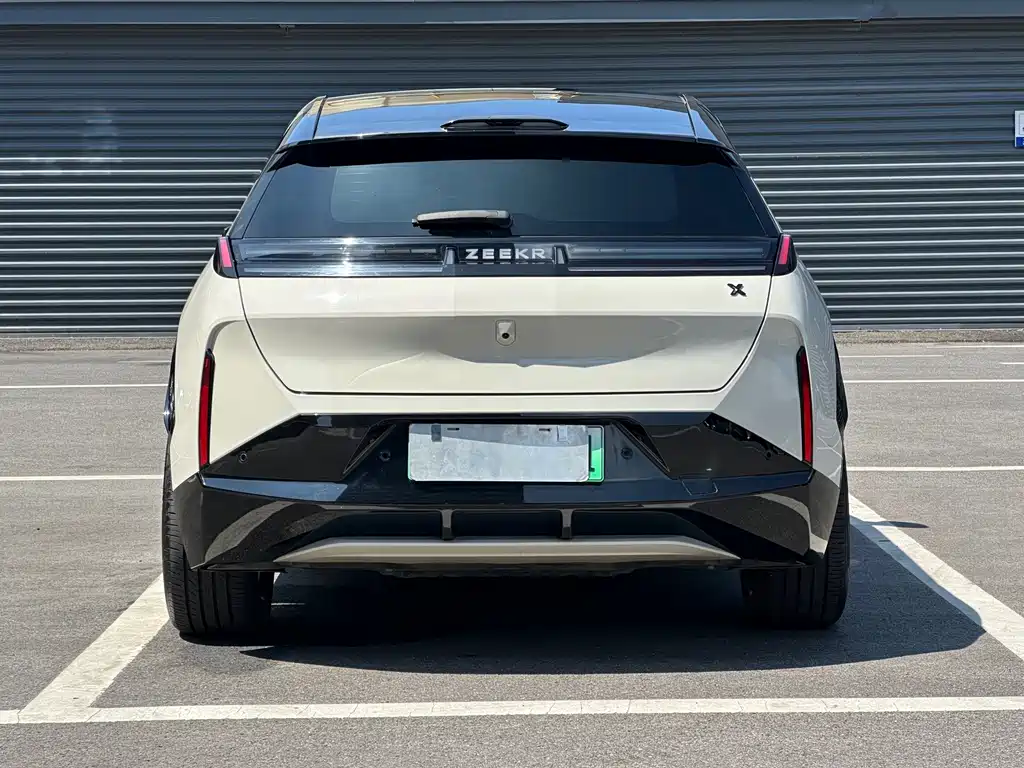Zeekr X — миниатюра 6