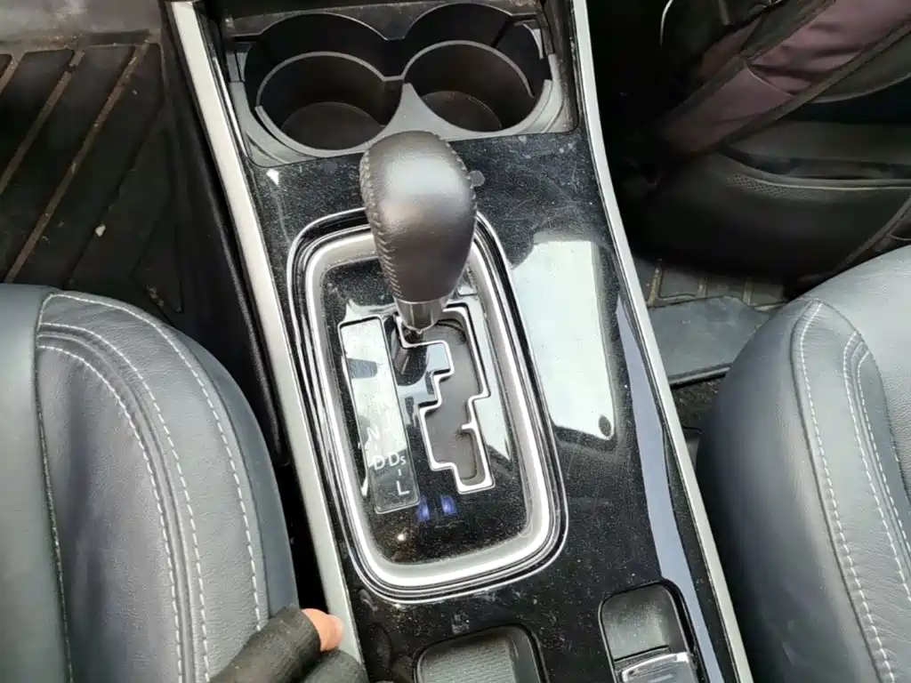 Mitsubishi Outlander — миниатюра 14