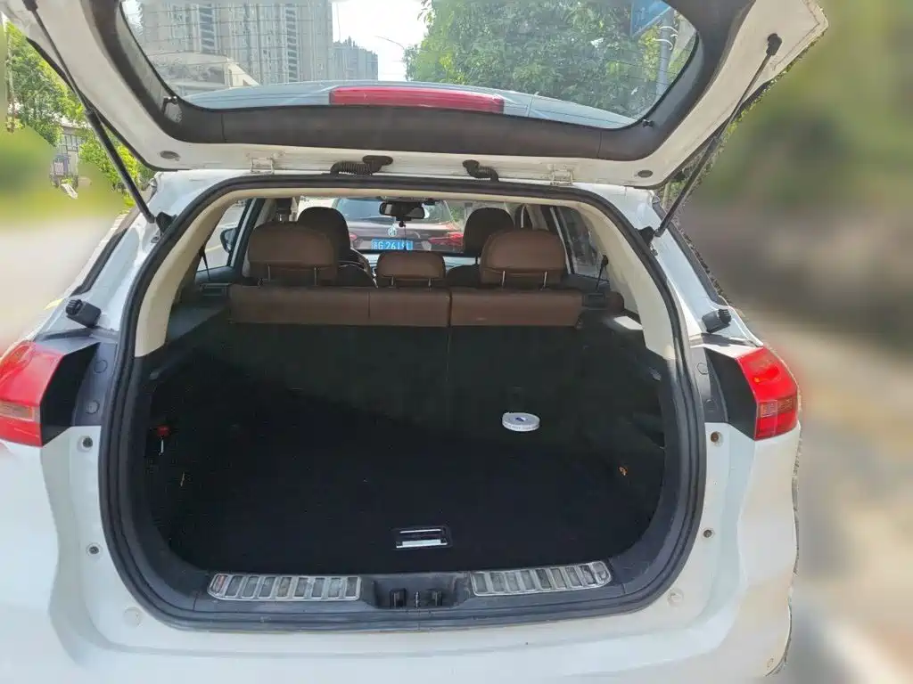Geely Boyue — миниатюра 10