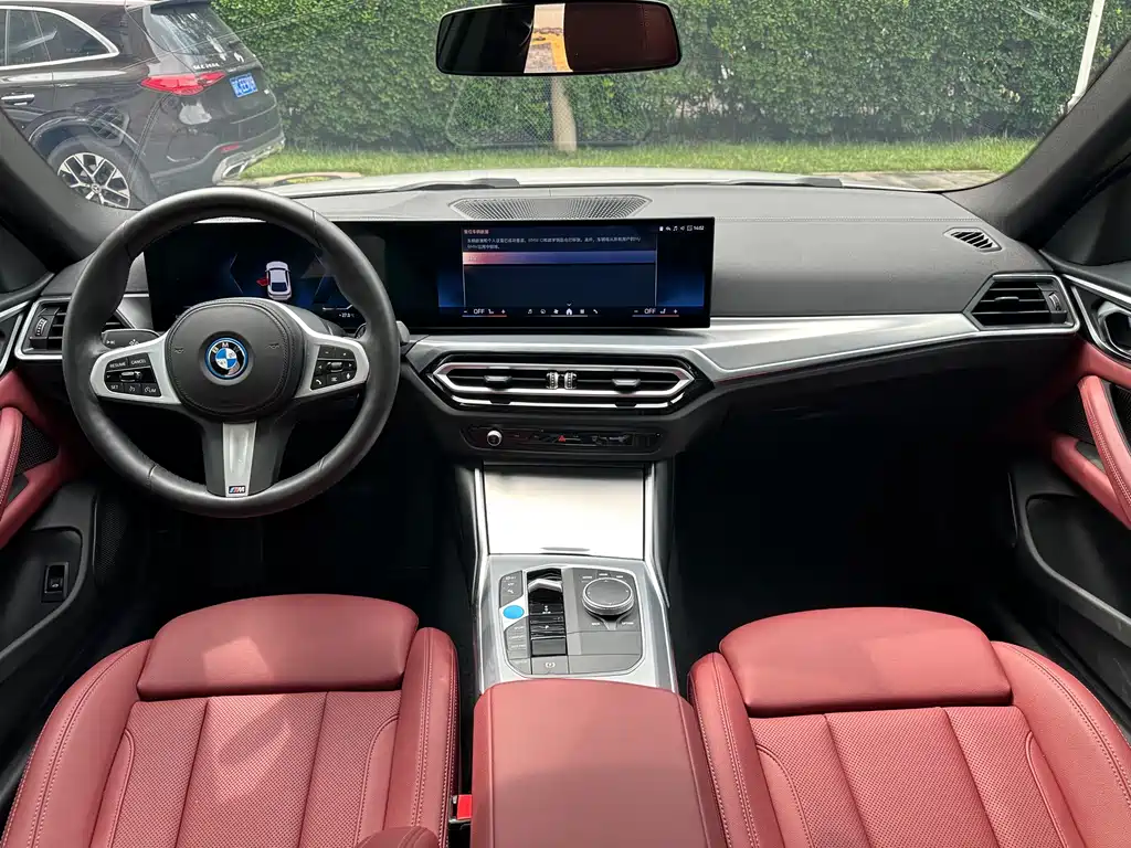 BMW i4 — миниатюра 11